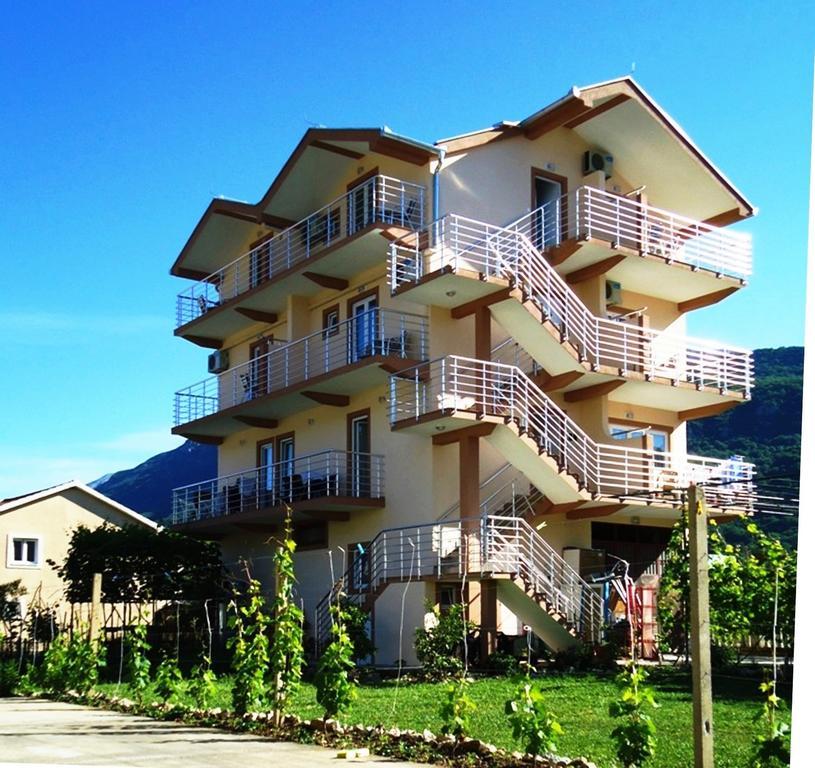 Apartments Nedovic-Jaz Будва Стая снимка